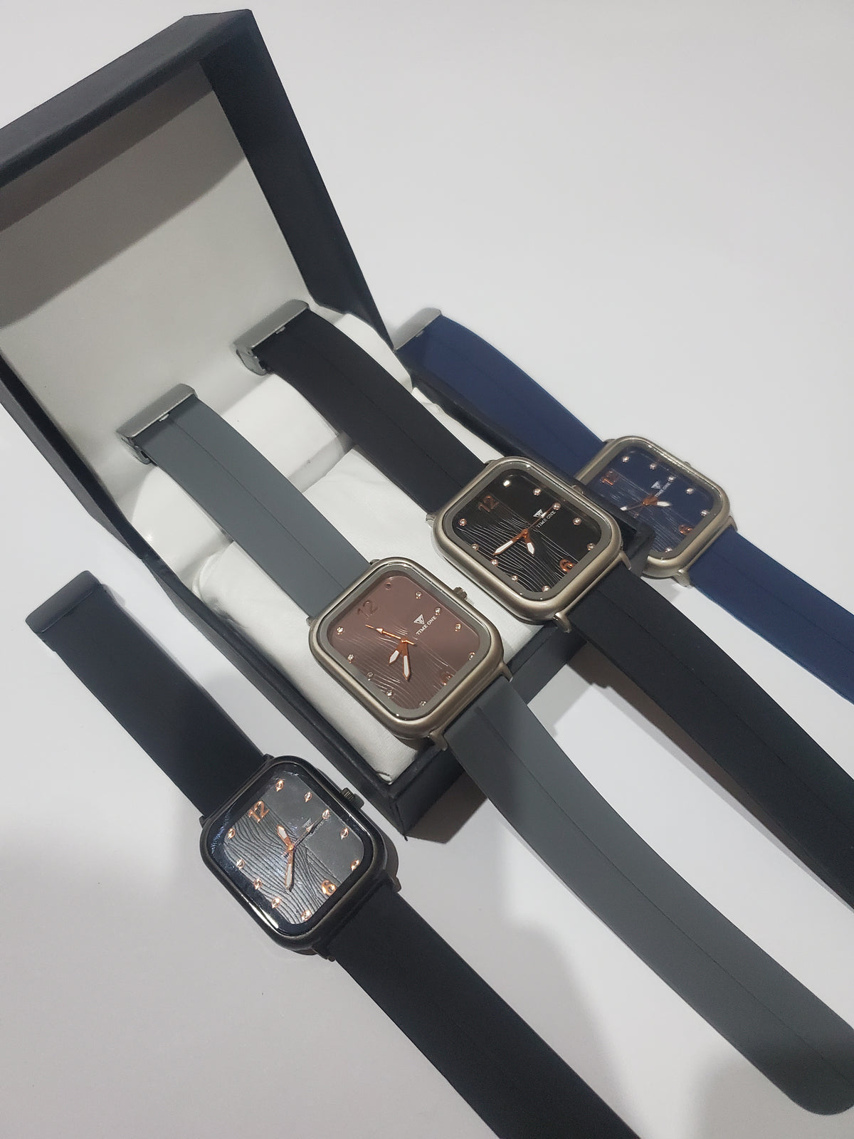 TIME ONE Square Dial Silicone Strap Casual Quartz Watch